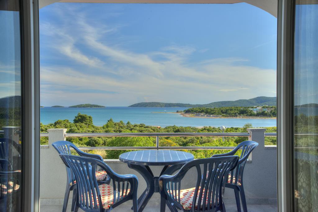 Apartments Peran Šibenik Szoba fotó