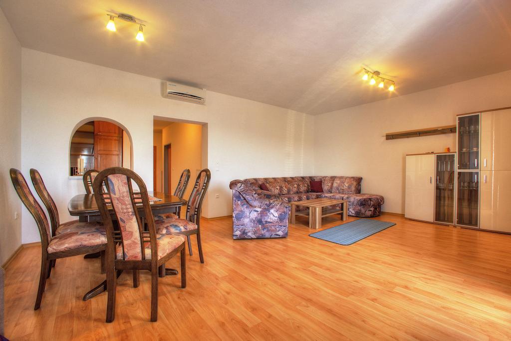 Apartments Peran Šibenik Szoba fotó